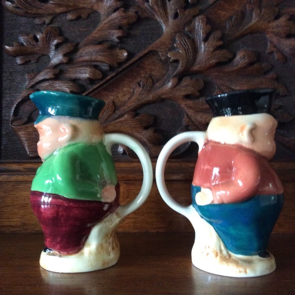 Vintage Tweedledum & Tweedledee Toby Jugs. - Picture 2 of 9